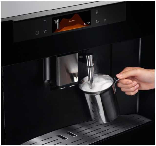 Ekspres do kawy Electrolux Seria 900 KBC85X