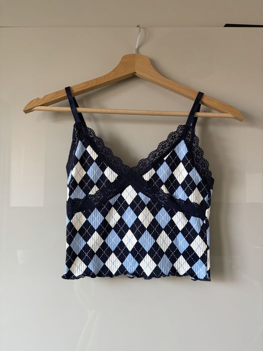 top z koronka i regulowanymi ramiaczkami h&m