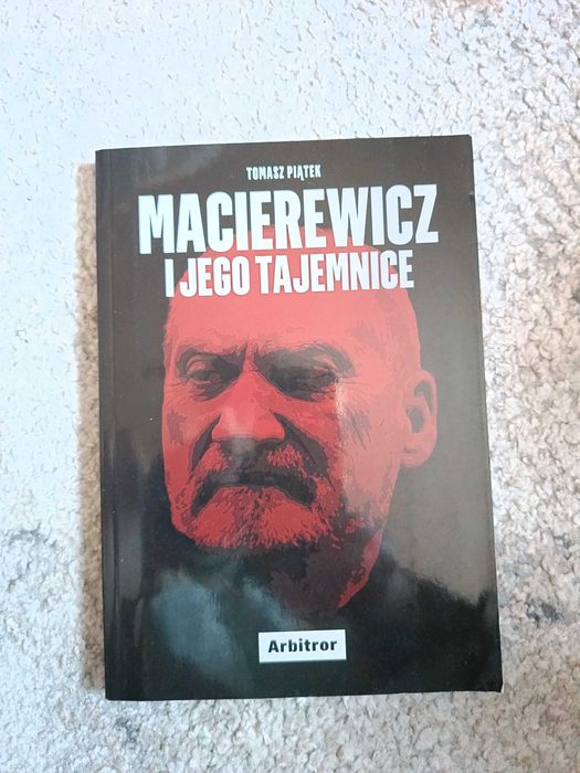 Macierewicz i jego tajemnice