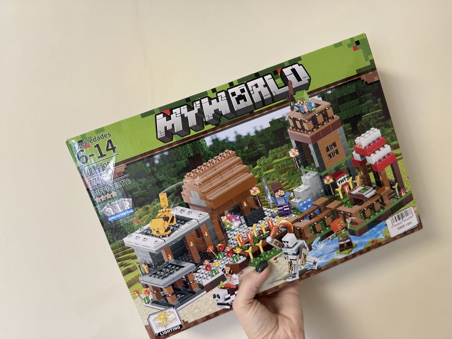 Великий конструктор у стилі Minecraft My World “Село з мешканцями”