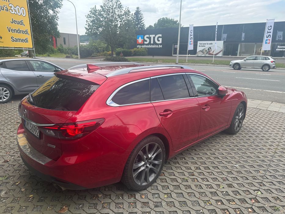 Sprzedam samochód MAZDA 6