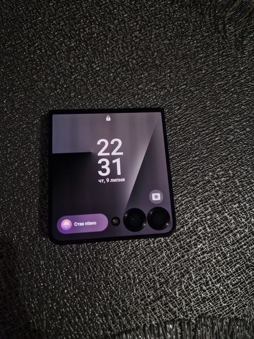 Samsung Flip 7 12/512 новий. Терміново!