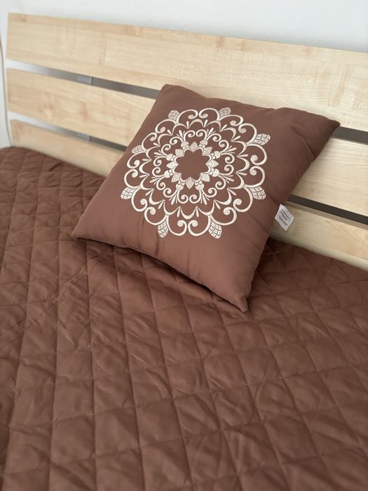 Narzuta  na łóżko 220x240 cm