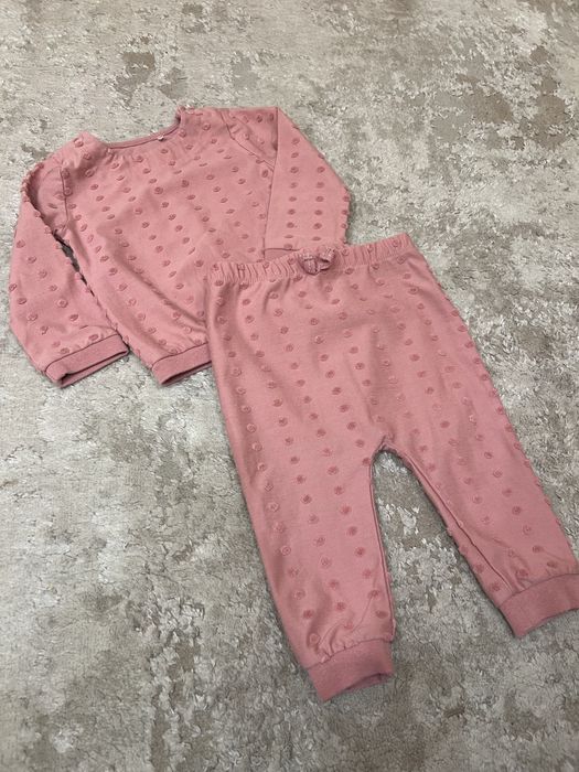 Костюмчик для дівчинки 6-9