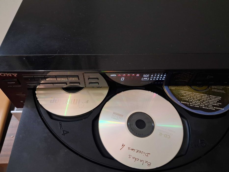 Compact Disc SONY  5 discos C/ Comando