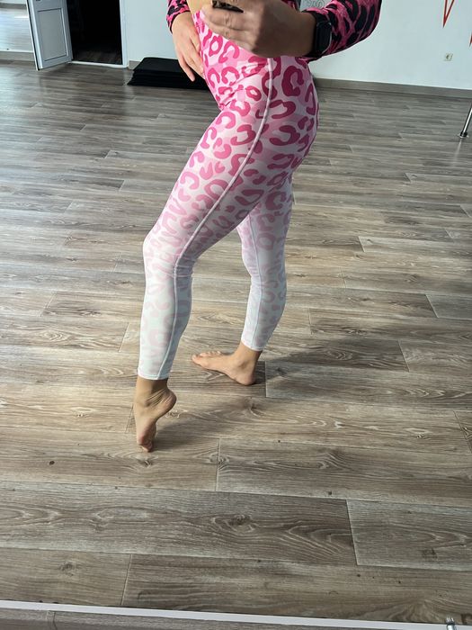 Леопардові лосини для спорту