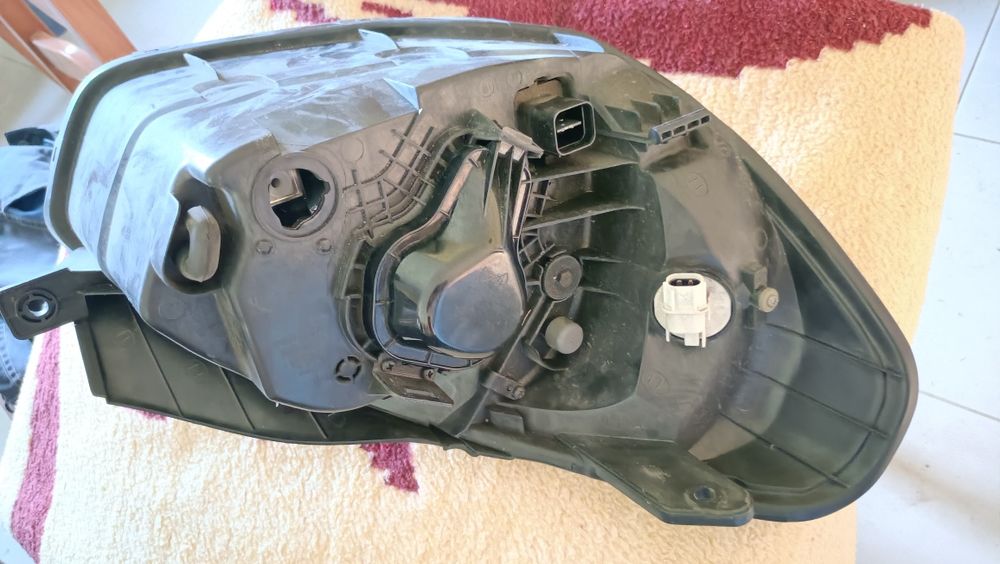 Farol para venda do lado esquerdo