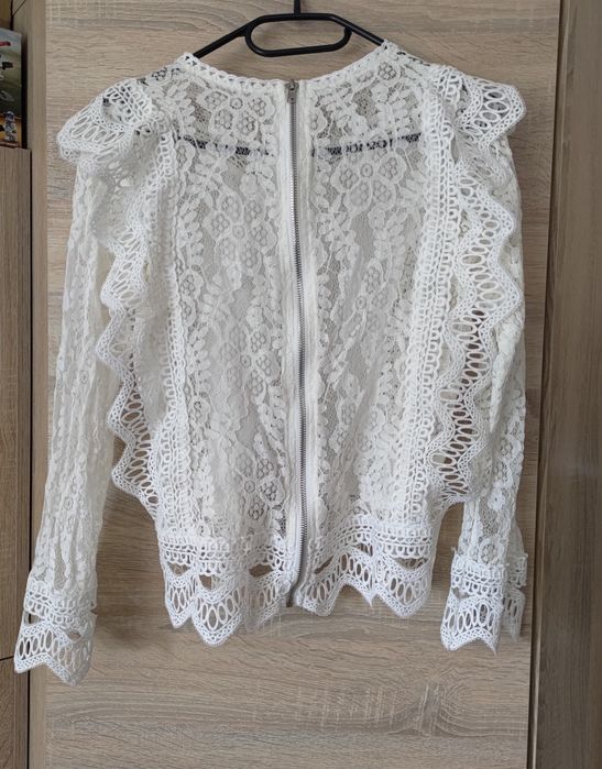 Elegancka bluzka koronkowa - rozm. M