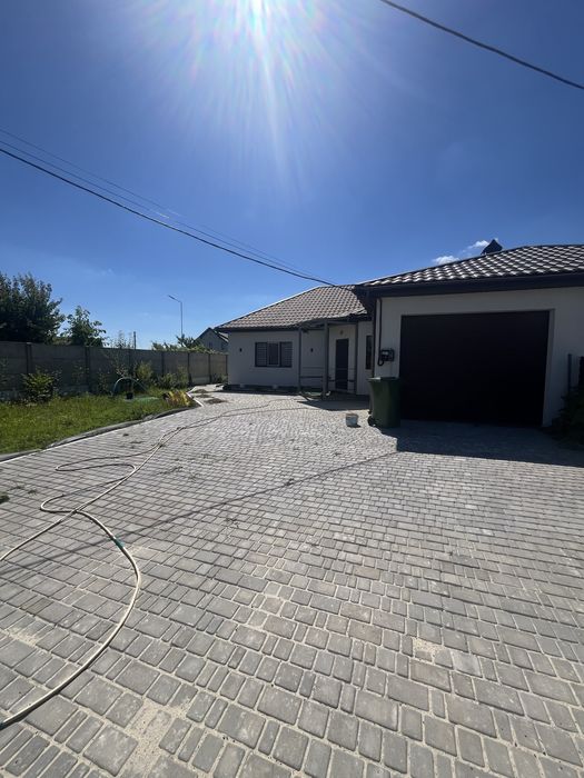 Продаж будинку. Дюплекс. Луначарка.