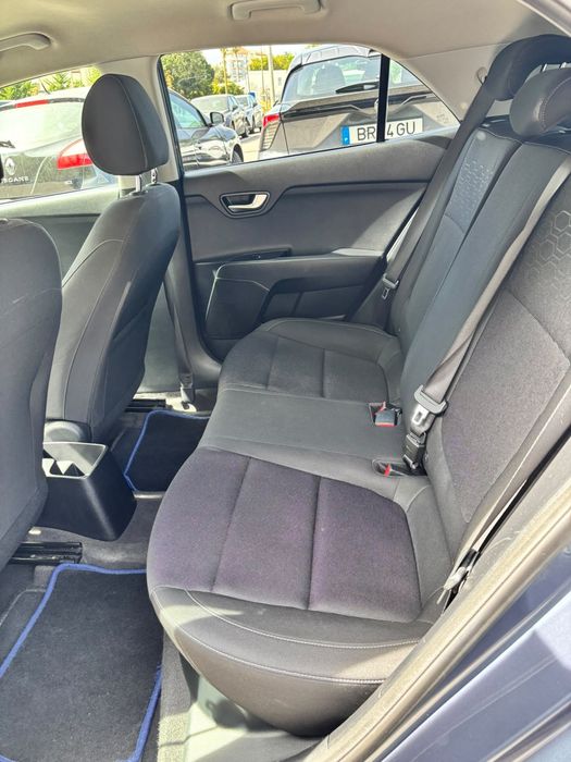 Kia  Rio  1.2 CVVT