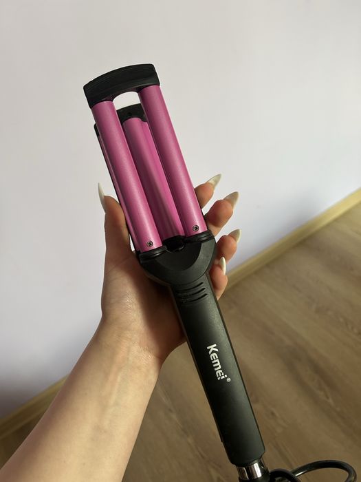 Плойка потрійна Kemei