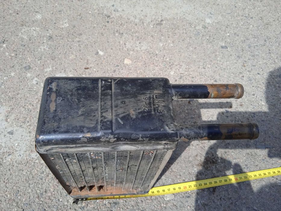 радіатор автомобільної пічки