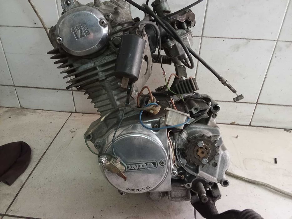 motor honda 125 cc 4tempos completo com apenas 3500km