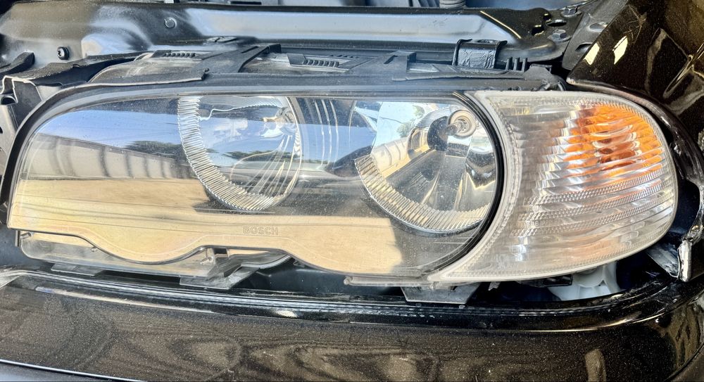 Farolins traseiros + farolins dianteiros