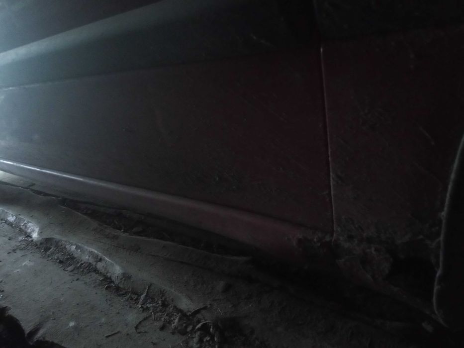 продам Nissan Primera 1996 року цілим або по зч,обмін на газ 69