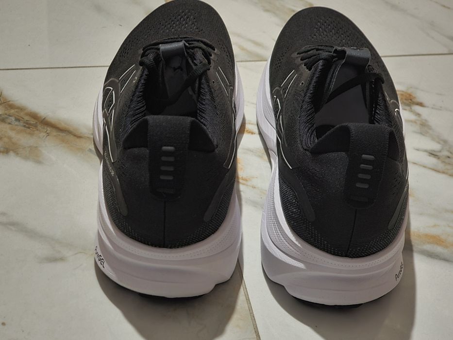 Оригінал 100% чоловічі кросівки asics gel kayano 32  euro 45