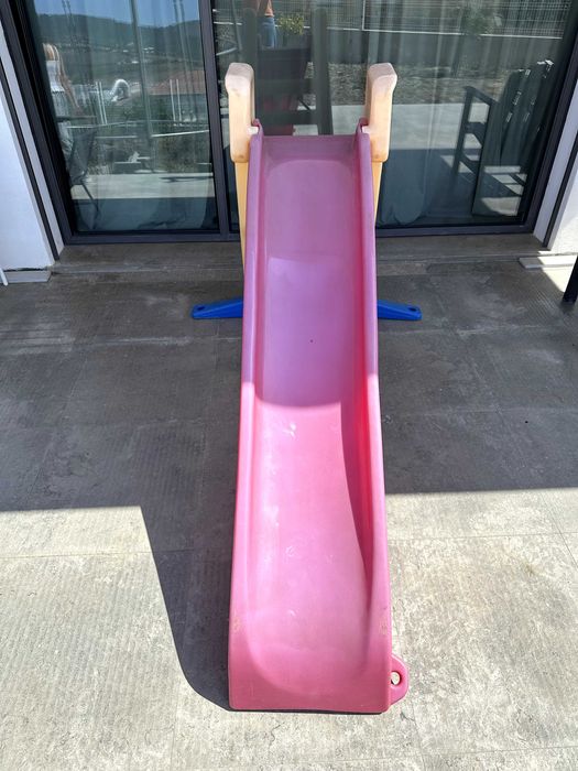 Escorrega de criança