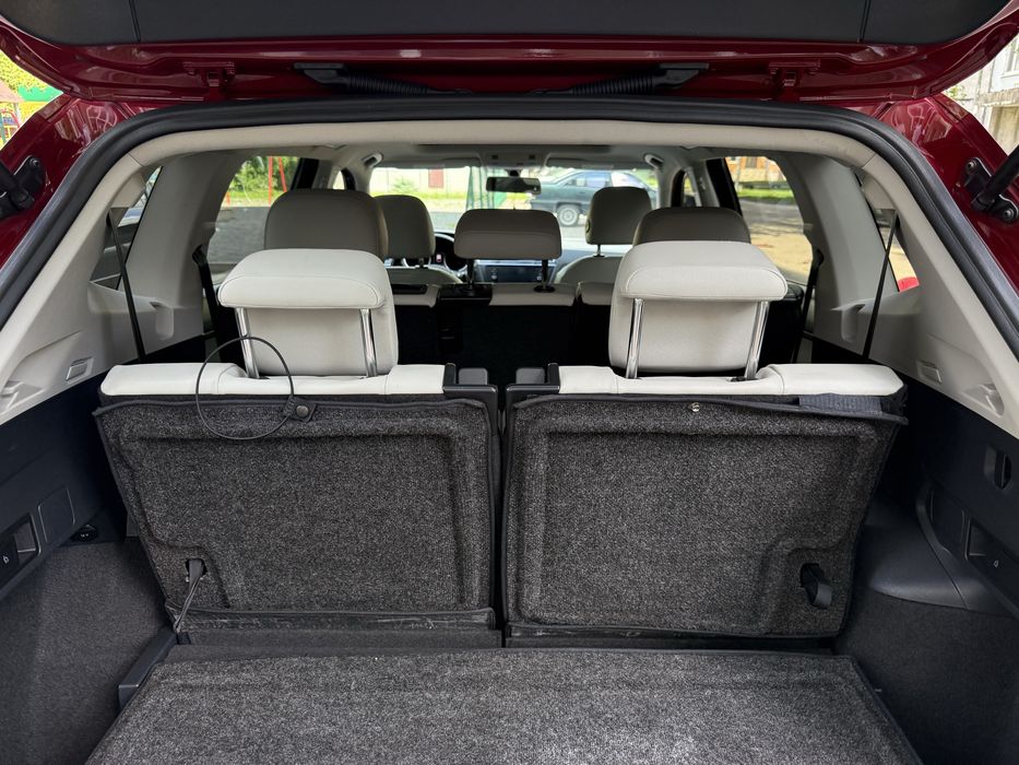 Volkswagen Tiguan Allspace R-Line 2.0 бензин 2018 року