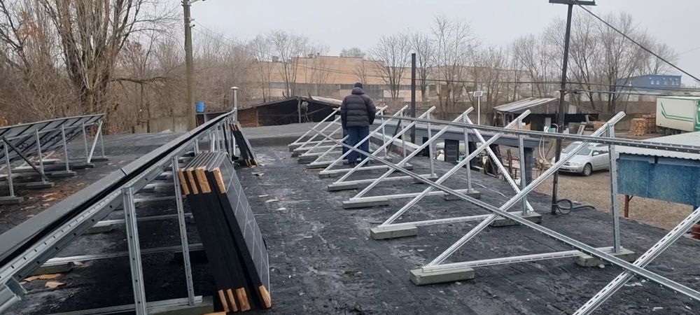 Монтаж солнечных панелей