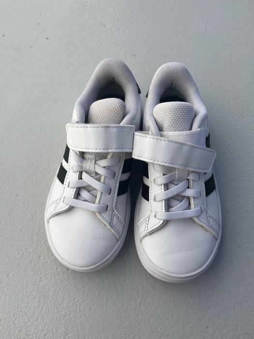 Ténis Adidas infantil