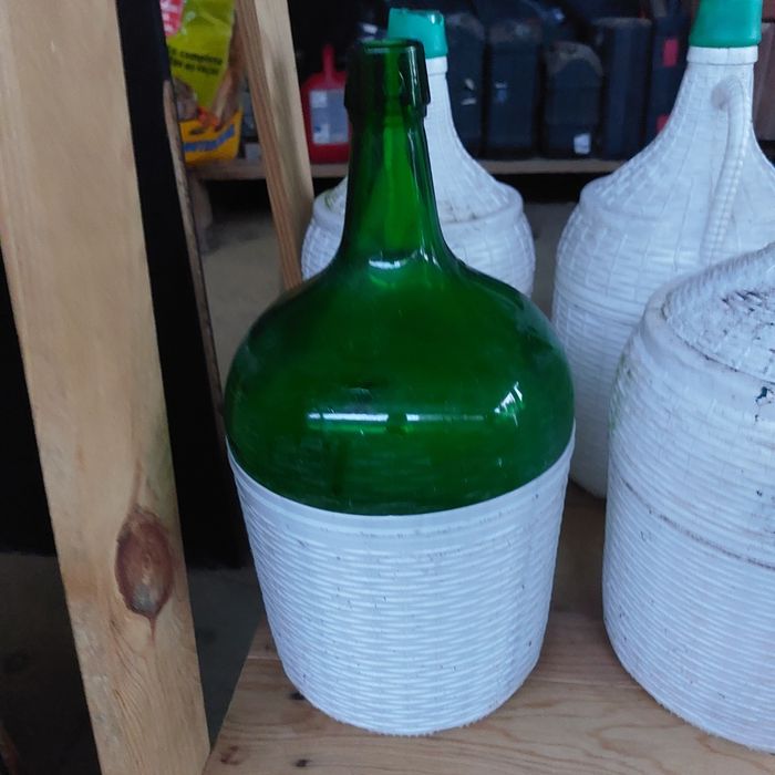 Garrafões de vidro