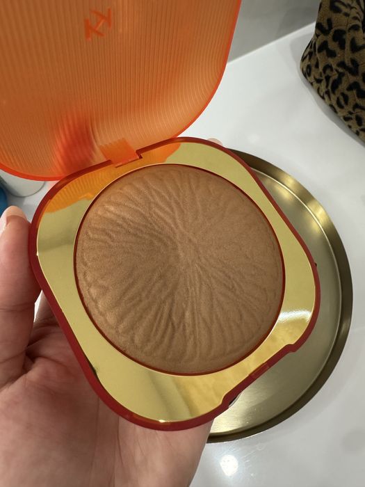 Халявна пропозиція  .Три штуки за супер  ціною