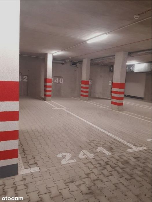 PODWÓJNE Miejsce postojowe Grzegórzki Park Francesco Nullo