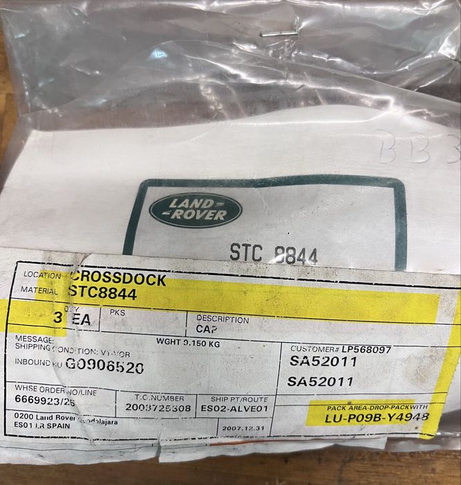 Tampa de porca Land Rover STC8844