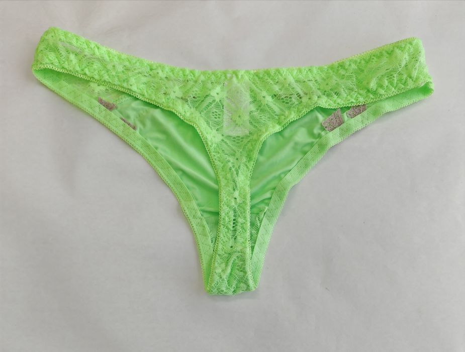 Stringi damskie M