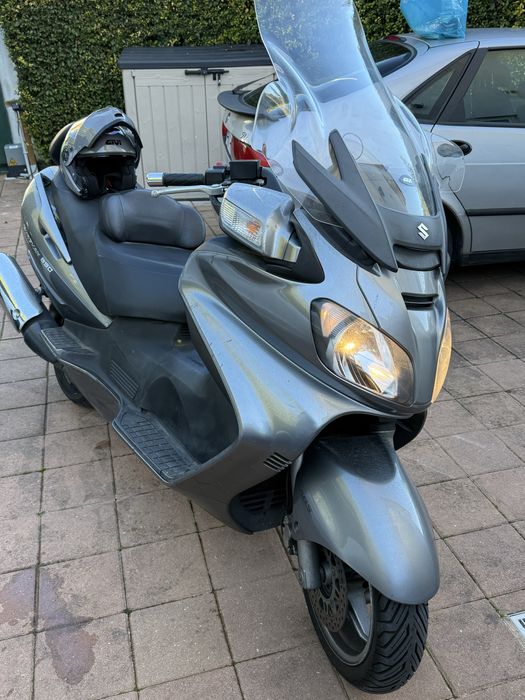 Vendo susuki burgman 650 executive