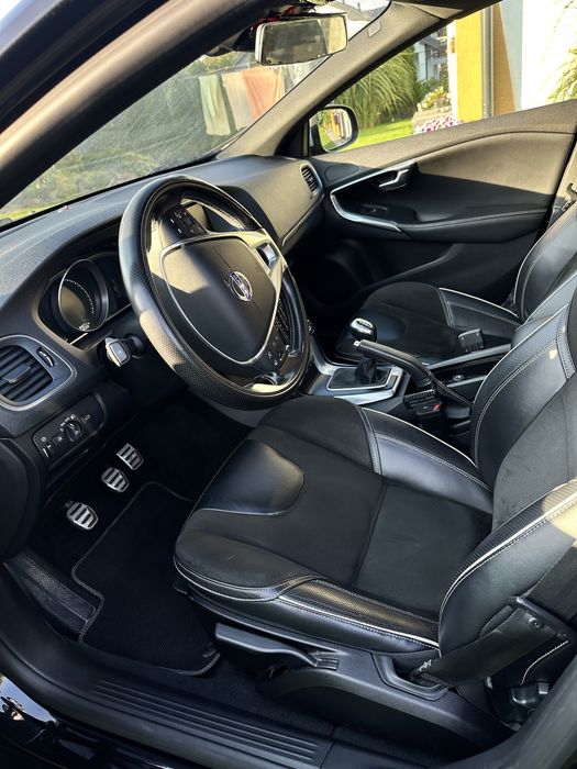 volvo v40 d2 rdesign