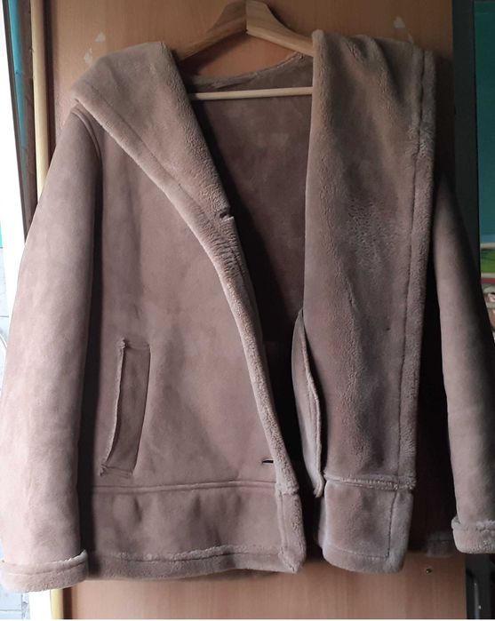 Casaco quente com capuz castanho  el corte inglés M