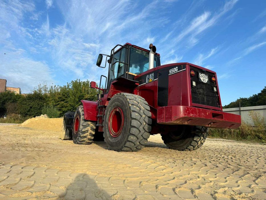 Фронтальний погрузчик CAT 950 Фронтальний навантажувач CAT 950 2000 рік випуску Добрий стан