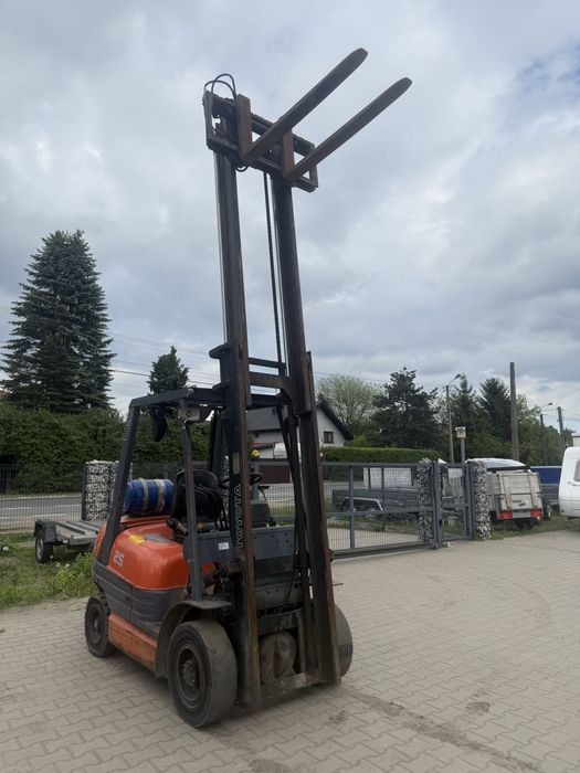 Wózek Widłowy Toyota 6FGF 25
