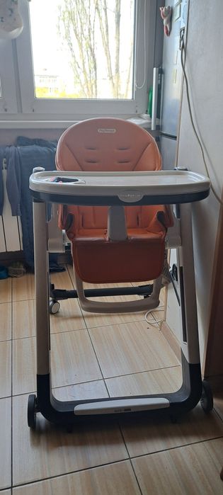 Дитячий стільчик для годування peg perego siesta