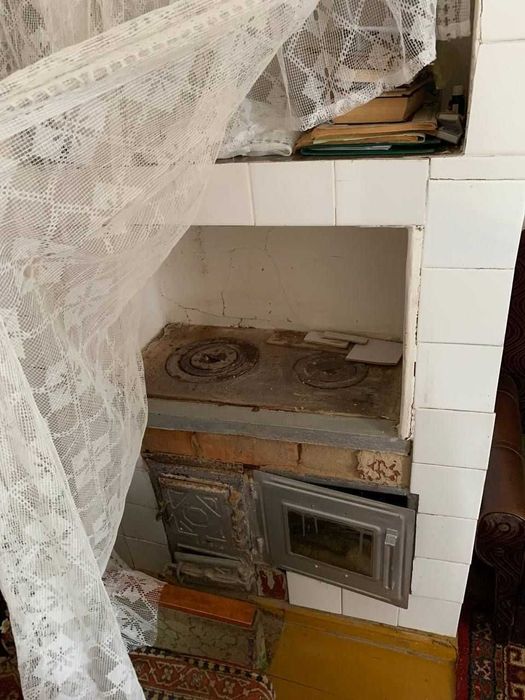 Продаж земельної ділянки з будинком в Чернігівській обл., с. Клочків