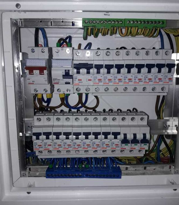 Fez-se Luz - Instalações Elétricas
