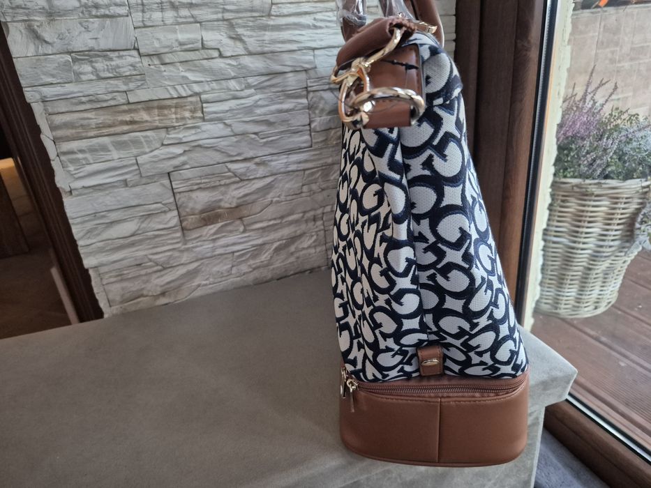 Torebka Damska Shopper Bag Podróżna Guess