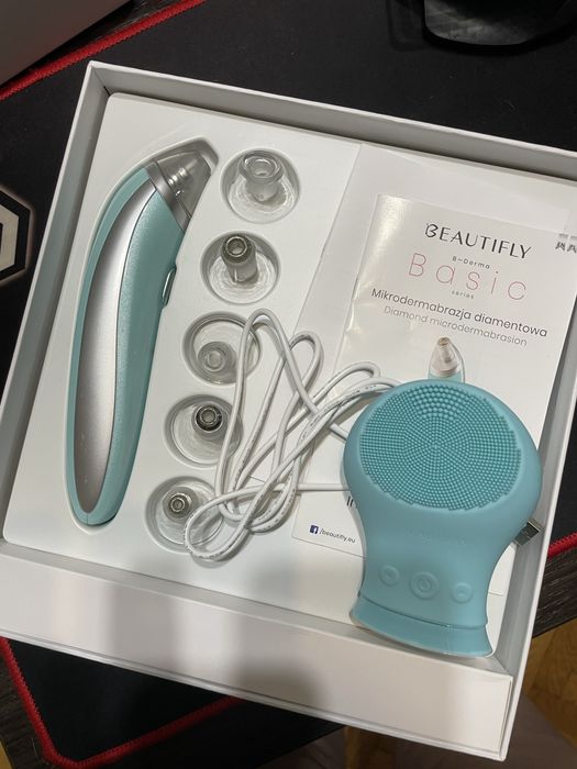 Вакуумний очищувач пор+ щітка для очищення обличчя