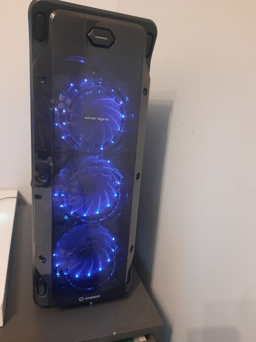 Продам игровой пк ryzen 3 3100 4ядер 3,9 ггц rx 570 4гб