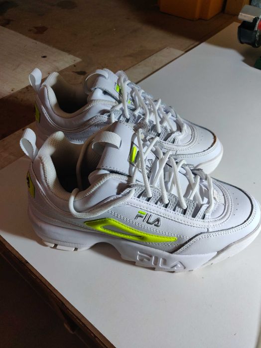Tênis Fila como Novos