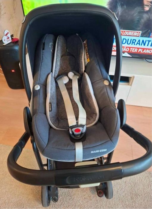 Carrinho 3 em 1 - Bebê Confort + Cadeira de balanço