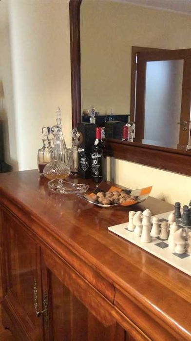 Aparador e espelho da marca BRASÂO (madeira de cerejeira)