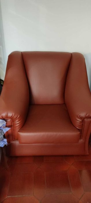 Conjunto de sofás em ótimo estado