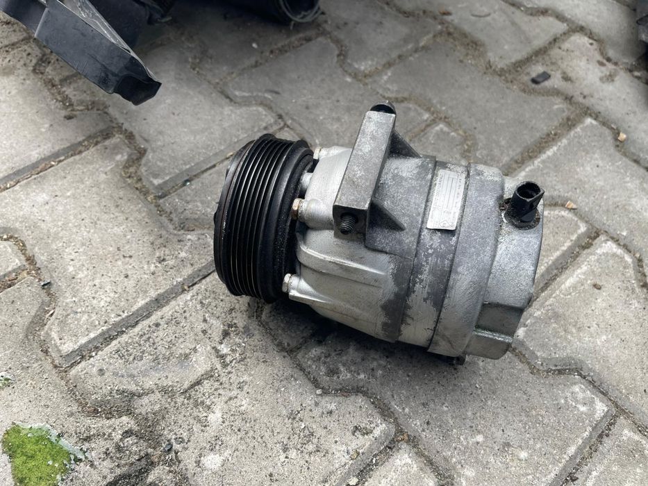 Sprężarka klimatyzacji renault Espace laguna vel satis
