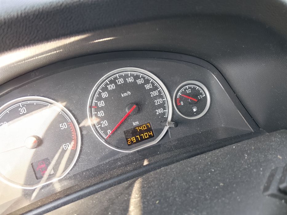 Opel Vectra 2.2 dti