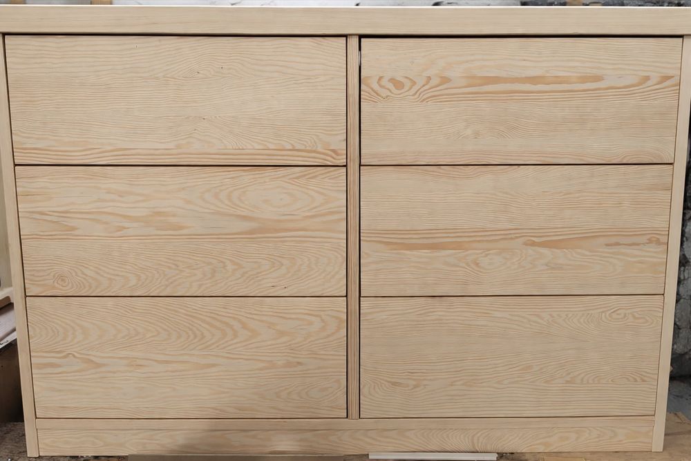 Komoda z litego drewna