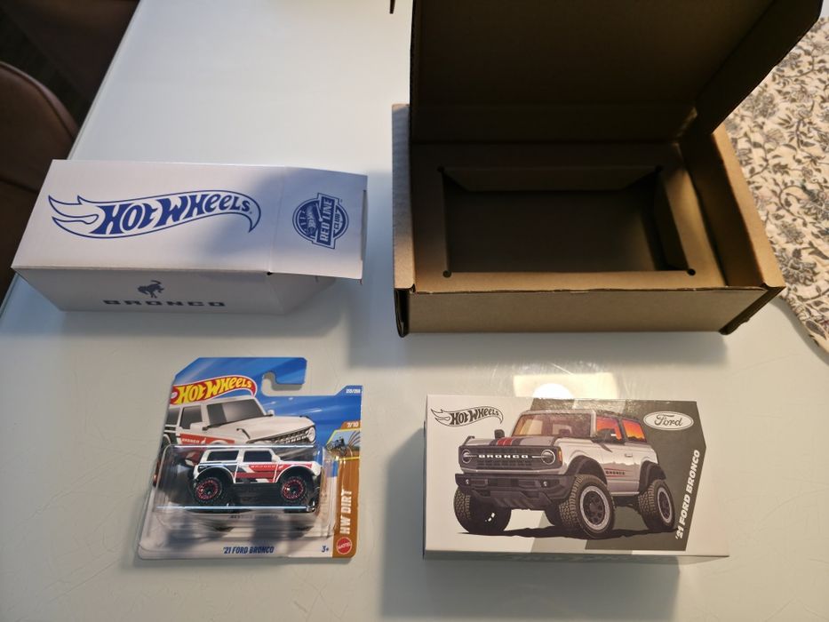 Chase RLC hot wheels ford bronco spectra flame