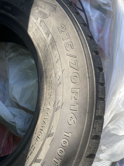 Резина 215/70 R16 Нокиан (зима шипы)