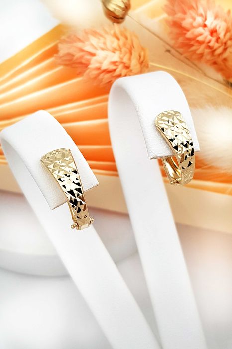 Złote kolczyki błyszczące zaokrąglone łezki na angielskie zapięcie 585